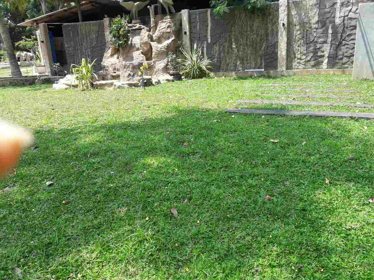 Avanya Hotel And Reception Hall Angunakolapelessa Exterior foto